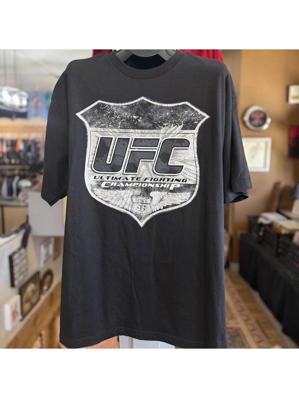 Y2K UFC big shield logo t-shirt XL NWOT grunge MMA